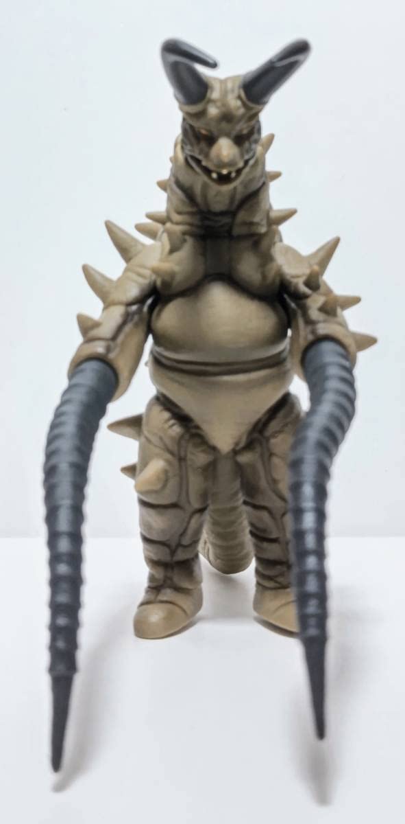 Amazon.co.jp: 怪獣シリーズ12 地底怪獣 グドン ソフビ 2007年 帰っ 