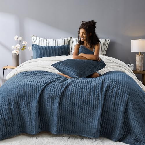 Image of Wonderful Velvet Quilt Set, Queen Size Blue Soft Fluff Texture Coverlet with Shams, Channel Stitched Pattern, All-Season Use, Versatile Lightweight Bedspread for Bedroom Adults Teens Kids,94 inchx94 inch