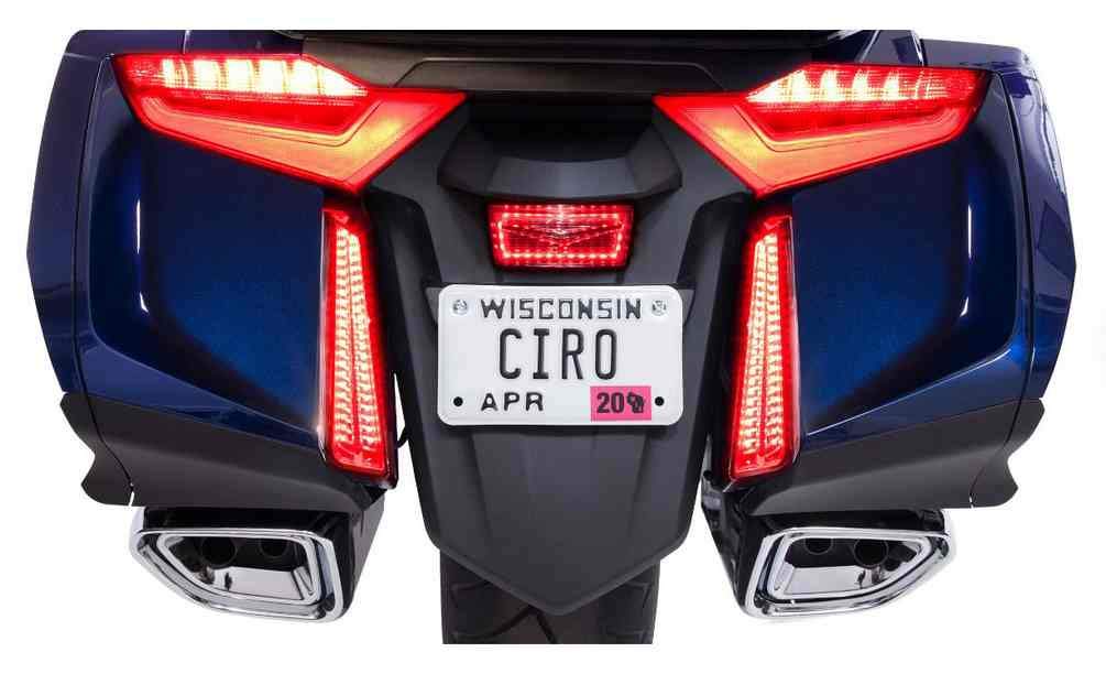 ゴールド リフレクター 長方形 ｼｬｲﾆﾝｸﾞﾘﾌﾚｸﾀｰ 120×25mm 2枚セット 長方形の反射板！