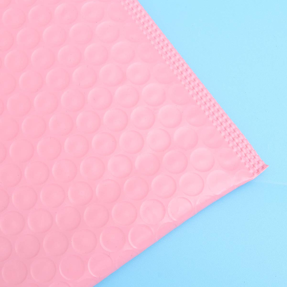 TOYANDONA Lot de 50 enveloppes à bulles rembourrées auto-adhésives doublées de bulles pour d'expédition