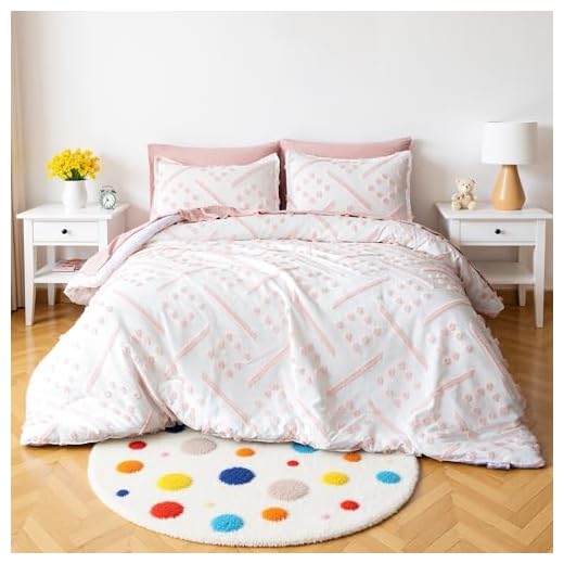 Amazon Basics 7-Piece Kids' Bed-in-a-Bag, Jacquard Microfiber Bedding Set with Comforter, Sheets, Pillowcases and Pillow Covers, All-Season, Pink Tufted, Full/Queen