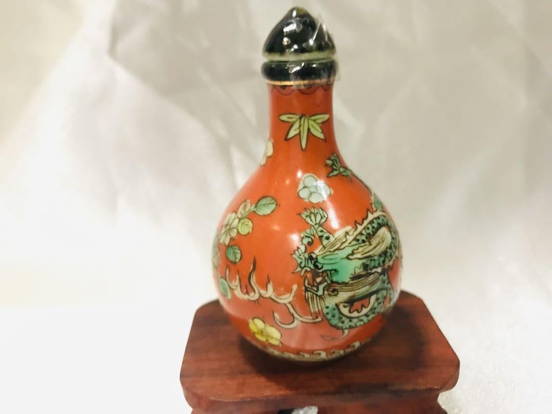 中国 景德鎮 陶磁 手絵 鼻煙壺 鯉魚躍龍門（りぎょ やく りゅうもん