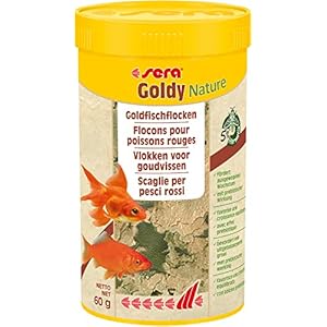 sera Goldy Nature 250 ml – Goldfischfutter für gesundes Wachstum & prächtige Farben, Fischfutter fürs Aquarium, Flockenfutter mit hoher Futterverwertbarkeit und somit weniger Algen