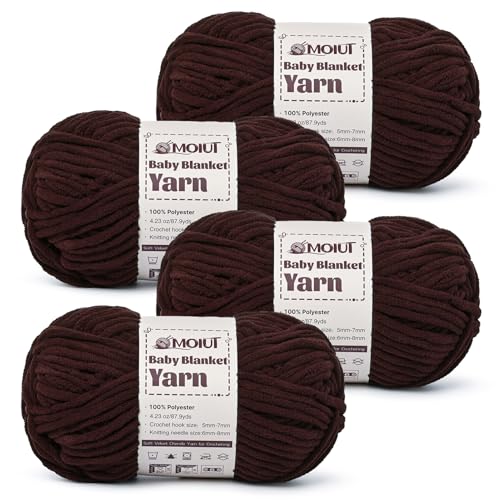 Image of Fluffy Chunky Yarn for Crocheting, Chenille Crochet Yarn 6 Super Bulky, 4 Pack of 87.9 yds /4.23 oz Baby Blanket Yarn, Soft Velvet Yarns for Knitting Amigurumi&DIY Crafts /Hats /Socks(4 Coffee)