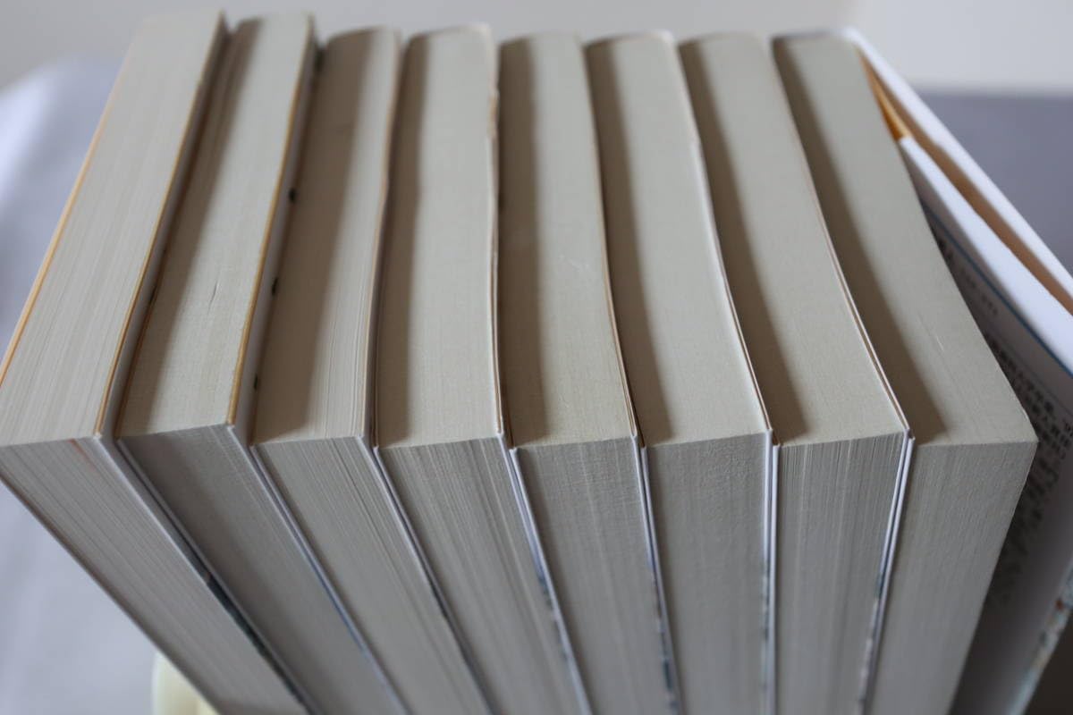 Amazon.co.jp: 上田秀人 ☆ 勘定吟味役異聞 決定版全8巻完結