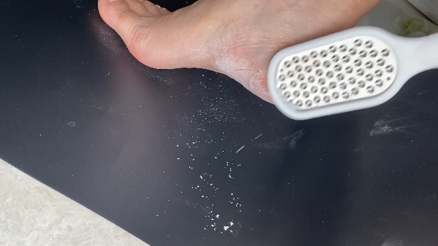 Double Sided Foot File & Callus Remover – Pedicure Scrubber For Hard Dead Skin – Manual Foot Rasp