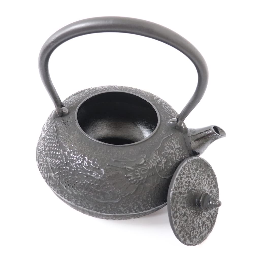 南部鉄瓶 雲竜1.3L Amazon｜【南部鉄器】雲龍 鉄瓶 1.3L 直火 ih対応 日本製 南部