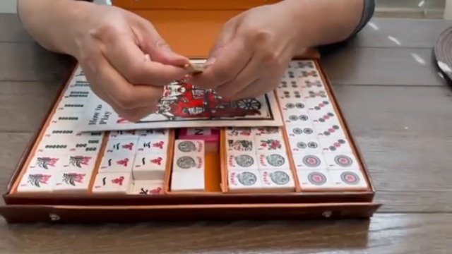 未開封麻雀セット英語版American Mahjong American Mahjong Game Set 166 White Engraved Tiles for Western Mah