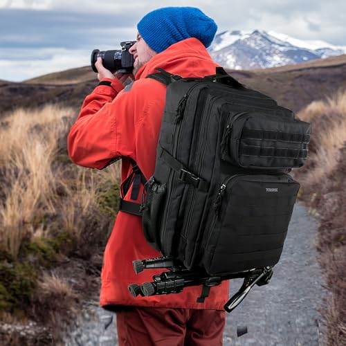 YOREPEK Großer Militär Rucksack Herren, 40L Outdoor Armee Wasserdicht Taktischer Bundeswehr Rucksäcke Molle Assault Survival Tactical Travel Backpack für Camping Trekking Wandern Reise Arbeit, Schwarz
