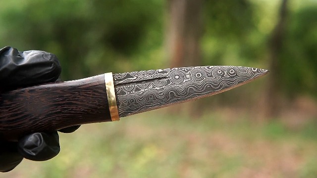 Silver Edge SGIAN DUBH Hand Forged Damascus Steel Blade Scottish