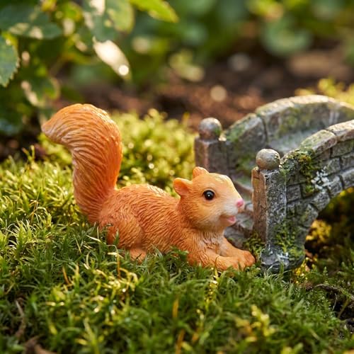 Écureuil miniature en résine pour décorer un mini jardin féerique