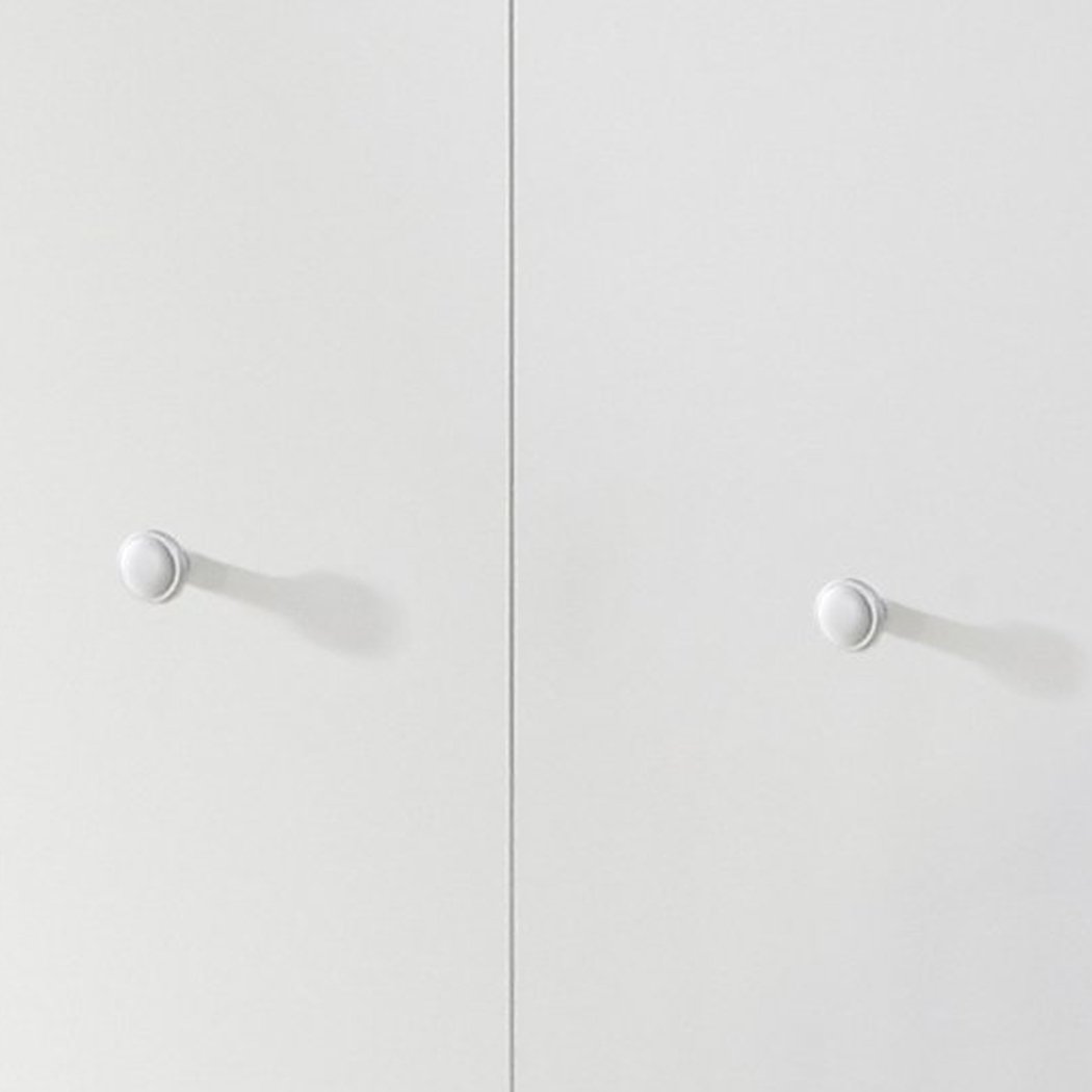 Trendteam Olivia Garderobenschrank Kleiderschrank 3 Türen 130x186x54 cm Weiß Silberfarbene Griffe