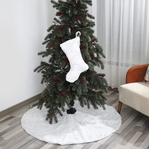 White Plush Christmas Tree Skirt 30 Inches With Stocking Snow White Fur Christmas Tree Skirt Mat With Gold Sequin Snowflake Xmas Tree Skirt Base Cover For Christmas New Year Decorations #TOP4