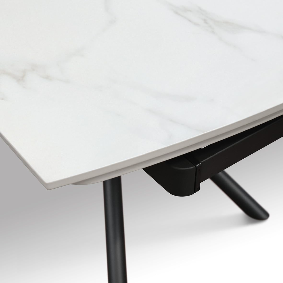 PAZZO DESIGN Tavolo Allungabile Fabiano, Piano Ceramica Bianco Statuario, Gambe in Metallo Tubolari Nere, Cucina, Salotto, Ceramica, 160 x 90 x h75 cm - id_2215