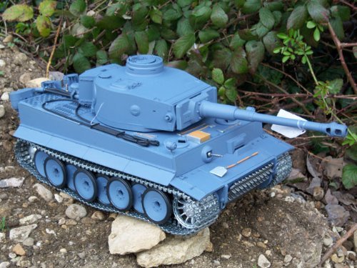 Radio Remote Control Model Tiger 1 RC Tank Pro Version with Metal Tracks & Gearboxes