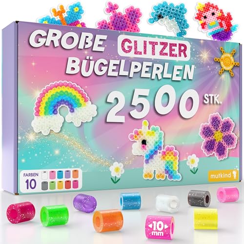 MUTKIND 2500x Bügelperlen Groß 10mm [10 Tolle Glitzer Farben] - Für Kinder ab 3 Jahren - Extra Leicht zu Greifen - XL Große Bügelperlen Glitzer Set - Steckperlen Inkl. 50 Vorlagen zum Download
