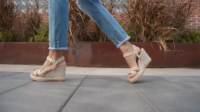 Sidefeel Women Patchwork Destroyed Raw Hem Jeans Ripped Hole Denim Pants - Image 8