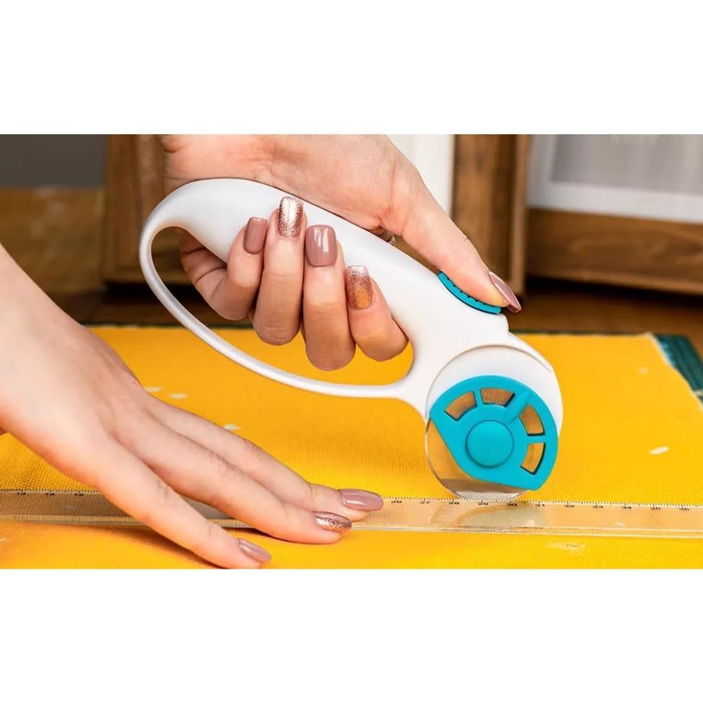 Roxbury 45mm Classic Loop Rotary Cutter Squeeze Handle with Safety Lock Comfort Rotary Cutter Ergonomic Design Fabric Handle Loop Cutter Precise Cutting Ideal for Sewing Fabric Leather Quilting (1pcs) 3