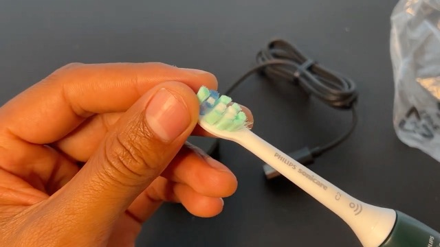 Watch Philips Sonicare Toothbrush - How To Replace Toothbrush Head on