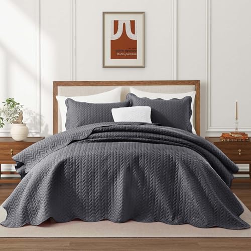 IR Imperial Rooms Queen Quilt Bedding Set Size (90" x 96") + 2 Pillow Shams (20" x 26"+ 2") - 3 Pcs All Season Lightweight Reversible Microfiber Coverlet Embossed Quilt Bedspread (Charcoal)