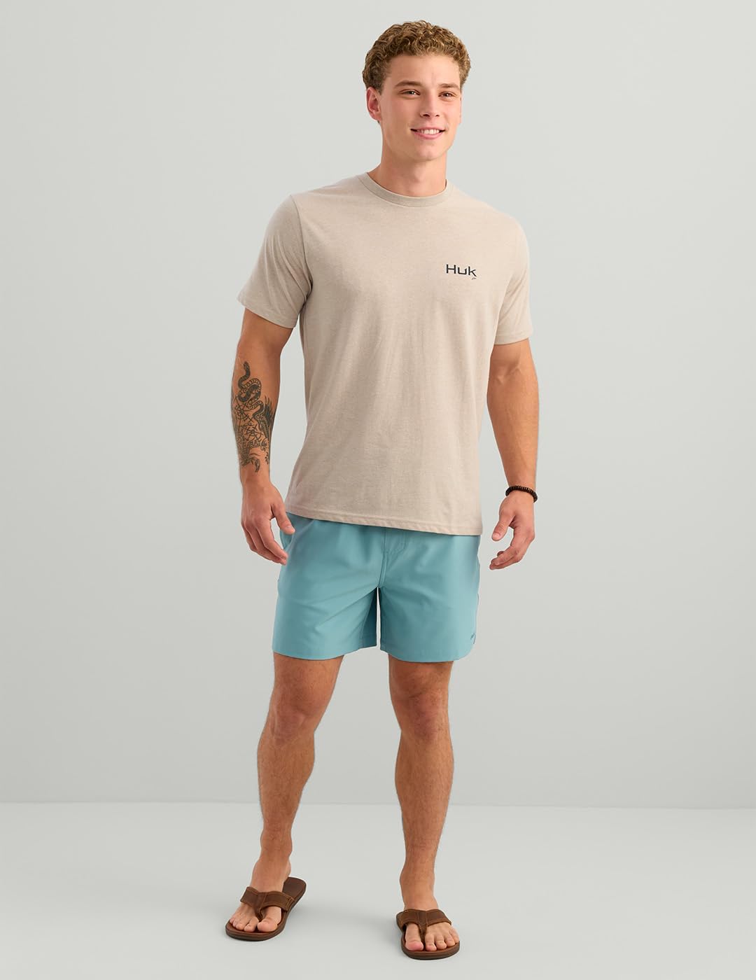 HUK Men's Kc Scott Original Fishing Artwork Graphic Tee Shirts, Short Sleeve Casual T-Shirts, Lightweight, Soft Cotton Blend