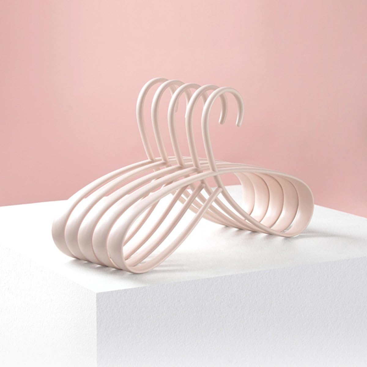 Set 5 Grucce Multiuso in Plastica Antiscivolo per Asciugatura Abiti, Resistenti e Non Deformabili, Design Elegante e Moderno per Casa e Hotel