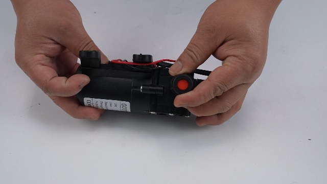 Amazon.co.jp: Ongwan Keenso DC12V 圧力ダイヤフラムポンプ 5Lmin 116