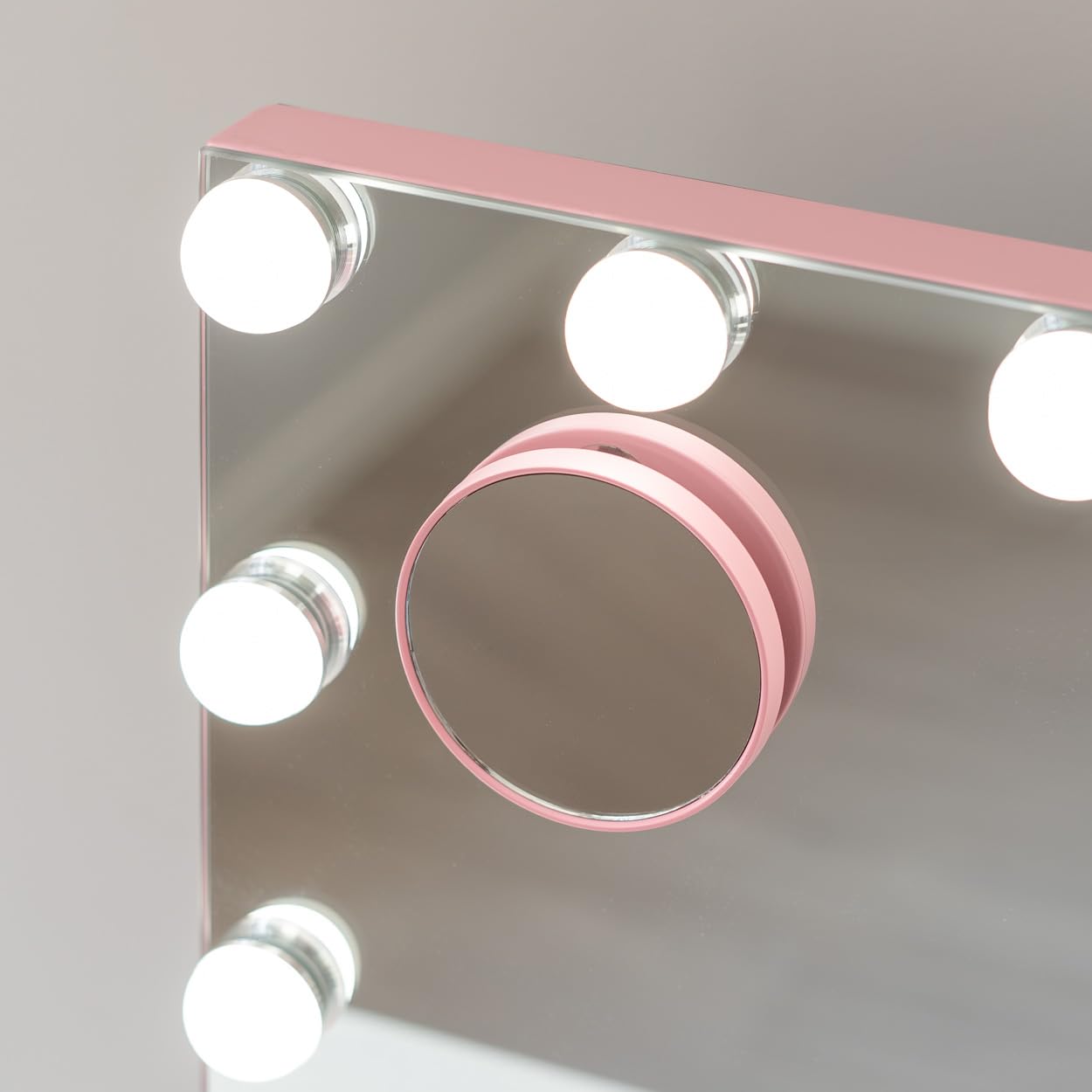 Flamingueo Espejo Maquillaje con Luz - 15 LED - 3 Modos de Luz - Intensidad Ajustable - Control Táctil - Puerto USB - Espejo con Aumento Incluido - Vanity Mirror - Rosa - 58x12x48cm