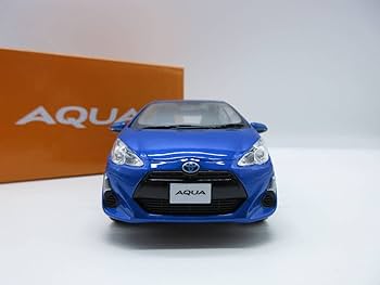 アクア　ミニカー　1/30スケール　ダイキャスト版　黒 Amazon | 1/30 トヨタ アクア AQUA 前期 カラーサンプル 非売品