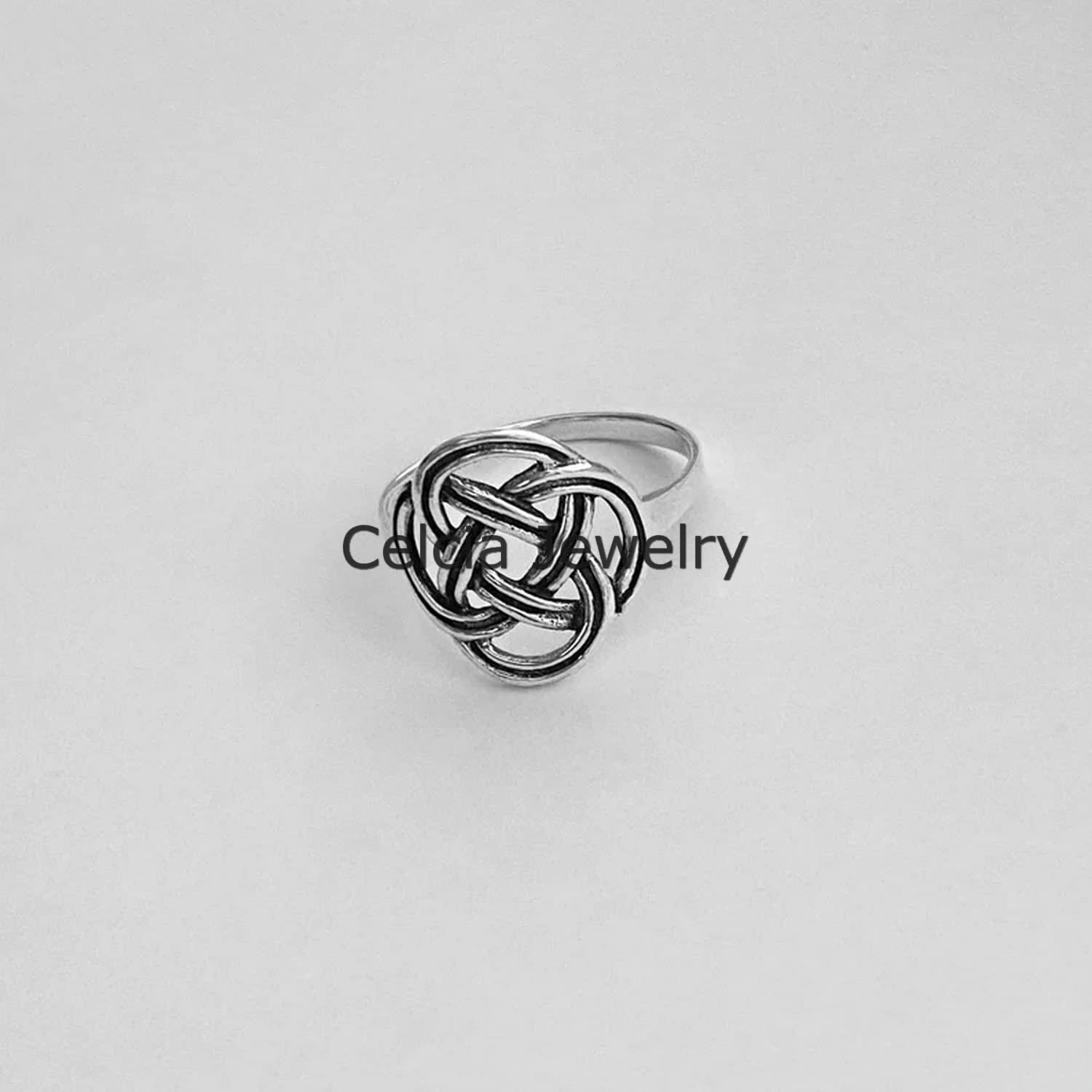 Anillo de nudo celta fino redondo de plata de ley 925 pura, anillo delicado, anillo clásico, anillo celta, anillo bohemio bohemio, anillo minimalista, anillo único del día de la madre