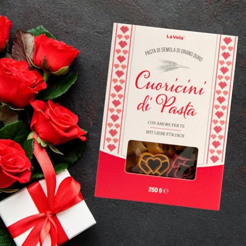 La Vela Cuoricini di Pasta - Bunte Nudelherzen, italienische Pasta in Herzform, Geschenkpackung, 250g - Perfekte Geschenkidee für Valentinstag & besondere Anlässe