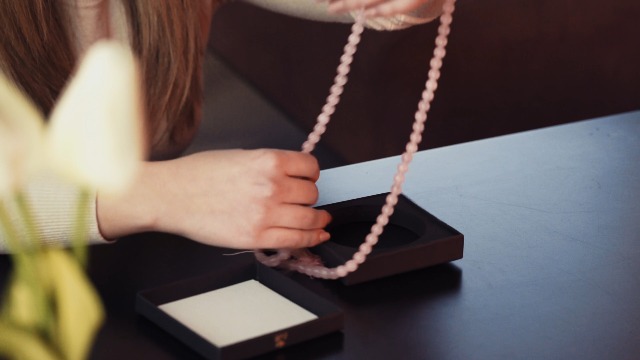 108 Mala Beads Necklace With 18K Gold Charm - Natural Howlite Meditation Prayer Beads For Yoga & Spiritual Practice