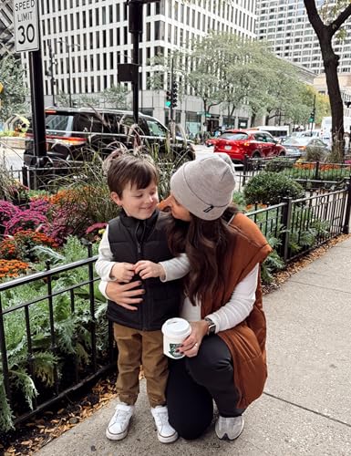 Daacee Women's Oversized Puffer Vest Lightweight Warm Sleeveless Puffy Bubble Outerwear Jackets Coats with Pockets3