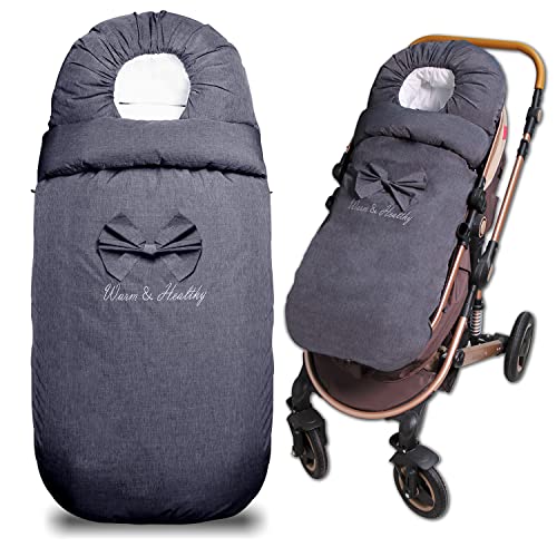 💯 【Design con cerniera a due vie】: puoi regolare in modo flessibile la temperatura corporea del bambino regolando la cerniera in base alle condizioni meteorologiche specifiche.Puoi completare rapidamente il lavoro di cura del bambino come cambiare pannolini e scarpe senza togliere il bambino dal copripiedi È facile a dirsi. Inoltre, puoi piegare il passeggino senza rimuovere il copripiedino universale.