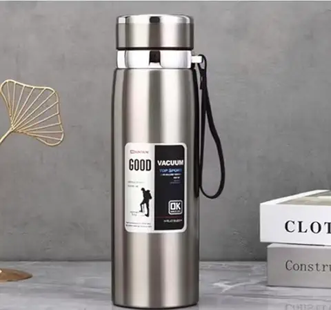 Garrafa térmica com infusor