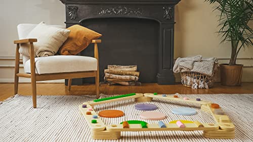 BanaSuper Poutre d'équilibre en Bois pour Tout-petits Pierres d'obstacle Colorées Jouet Montessori pour L'entraînement à l'équilibre des Enfants (Poutre d'équilibre avec Tremplins) Cover