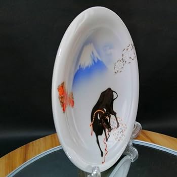 【灰皿】深川製磁　染付山水　〜美術有田焼〜 Amazon.co.jp: 深川製磁 宮内庁御用達 青磁 染付 山水図 鉢 中鉢