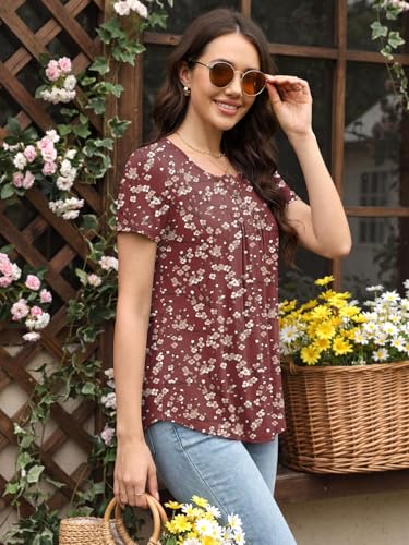 Image of Womens Summer Pajama Sets 2 Piece Short Sleeve Top and Capri Pants Plus Size Ladies Lounge Pjs Sets with Pockets