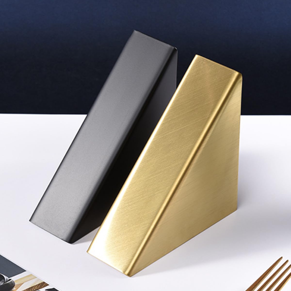 Servilleteros de Mesa de Acero Inoxidable 2 Unidades, Soporte Triangular Metálico Negro y Dorado, para Cocina, Restaurante y Cafetería, Dispensador Servilletas de Papel Resistente