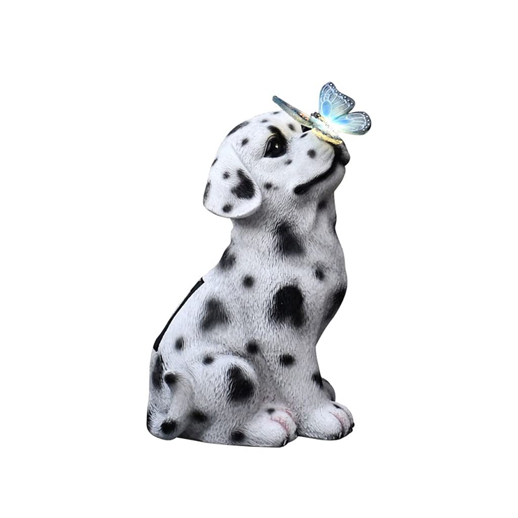 Décoration lumineuse papillon pour animer un jardin sombre et triste
