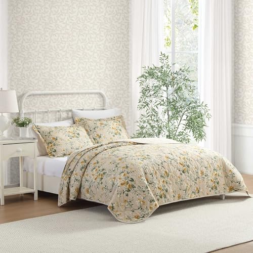 Image of Laura Ashley - King Quilt Set, Reversible Cotton Bedding with Matching Shams, Lightweight Home Decor for All Seasons (Roses Gold, King)