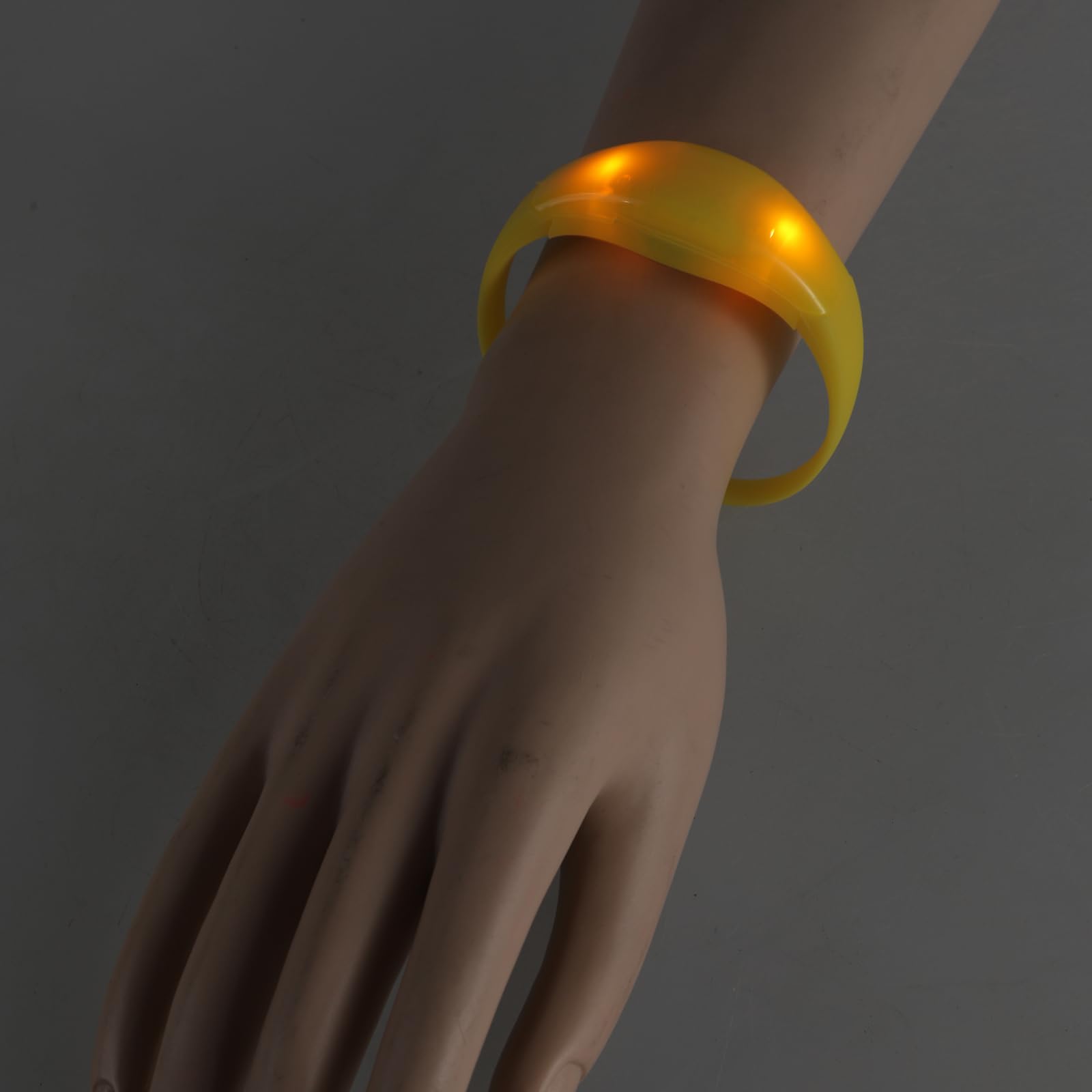 PANGBOER 10 Braccialetti luminosi a LED Multicolori Braccialetti in silicone luminosi Braccialetti attivazione vocale Accessori per concerti Braccialetti per feste compleanno