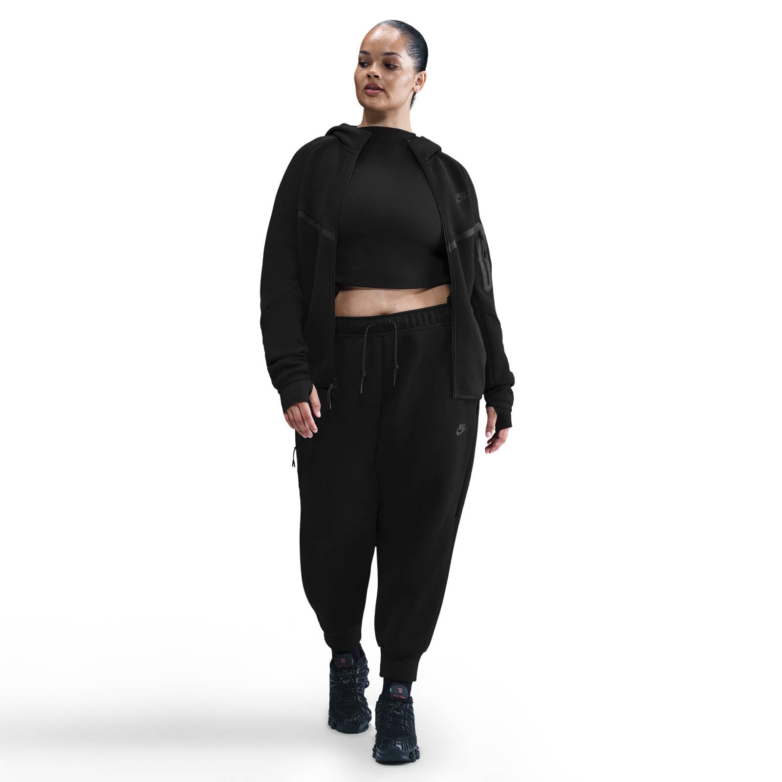 Nike Sportswear Tech Fleece Damen-Jogger mit mittelhohem Bund (große Größe), HV6781