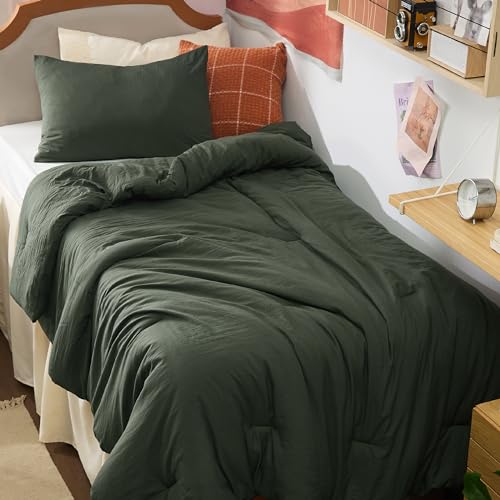 Bedsure Twin/Twin XL Comforter Set Dark Green Soft Prewashed Bedding for All Seasons 2 Pieces GentleSoft Bed Set 1 Lightweight Comforter (68x88) and 1 Pillowcase (20x26)