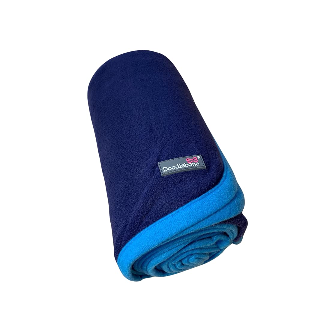 Couverture polaire Doodlebone ultra douce et isolante pour chien