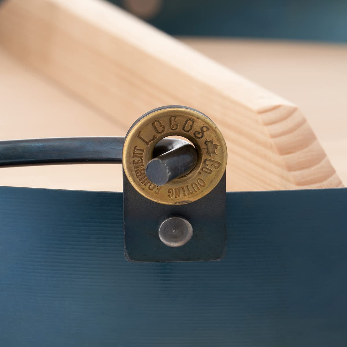 Amazon | ロゴス(LOGOS) LOGOS 鉄の職人アイアン吊り鍋(木蓋付