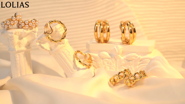 LOLIAS 9 Paia Orecchini A Clip Oro Per Donna Con Perle E Cerchi - Senza Piercing, Set Di Bigiotteria Elegante, Regalo Per Ragazze - 3