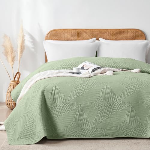 VIVA FINO Couvre-lit 220x240 cm Vert Clair,Boutis Matelassé en Polyester Doux,Motif Feuilles Décoratif,Confort Léger et Doux,pour Lit Double et Canapé,Convient à...