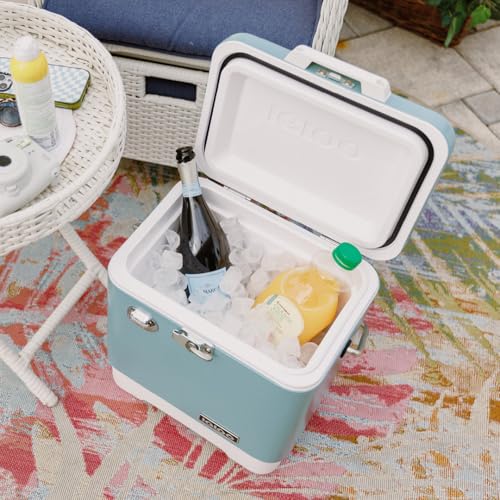 Image of IGLOO Legacy Stainless Steel Cool Box, 19 litres, Modern and Timeless, with Integrated Bottle Opener, Mint Green