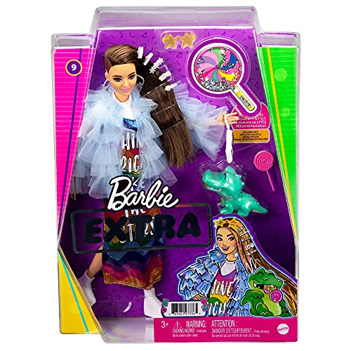 Barbie GYJ78 - Extra Puppe, Regenbogenkleid, blaue Rüschenjacke, Haustier-Krokodil, lange brünette Haare, mehrlagiges… – Bild 8